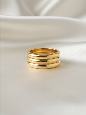 Gold Triple Band Ring Size 7